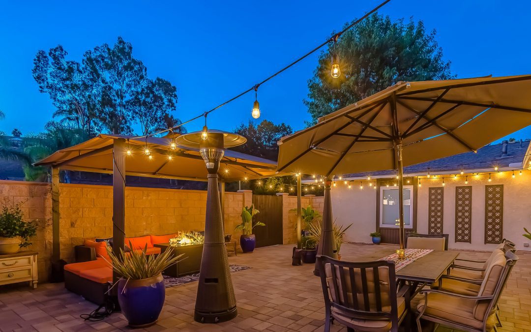4 Ways to Light Your Outdoor Living Space